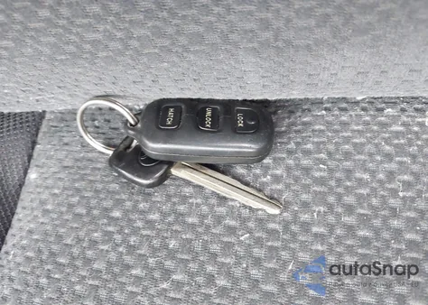 2003 Toyota Matrix Standard из США, поврежденный, VIN 2T1KR32E43C039435